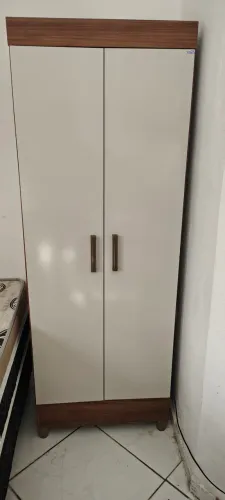 Armário multiuso 