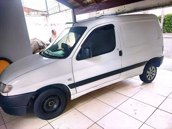 Peugeot Partner Furgão 1.6 16v/ 1.6 16V Flex 3P 2009