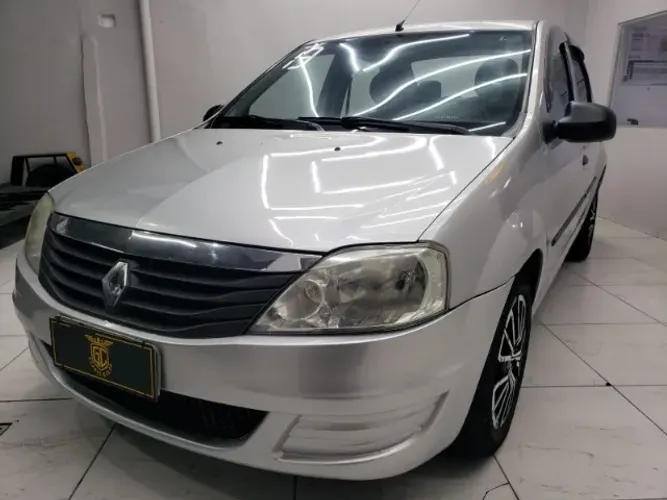 Renault Logan Authentique Hi-flex 1.0 16V 4P 2013