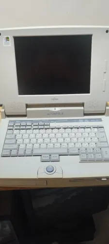 FM Towns Notebook Modelo SN34 - 486 com Leitor Bluescsi externo/maleta/manual/mouse/cabos