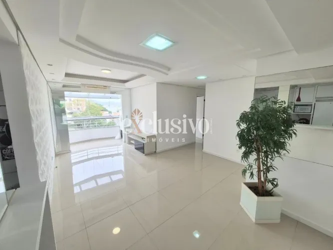Apartamento 2 dormitórios no Abraão com vista mar