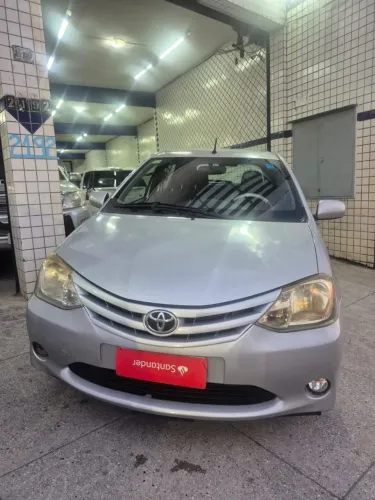 Toyota Etios XS 1.3 Flex 16V 5P Mec. 2013