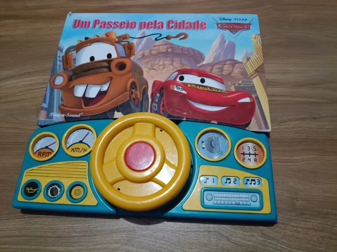 Livro interativo carros com som automotivo 