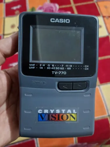 MINI TV CASIO , TELA RUIM