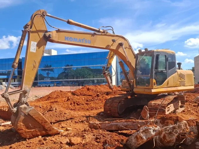 Escavadeira Komatsu PC160 LC-7 - Locação com Operador | Ótimo Estado | Entrega Rápida