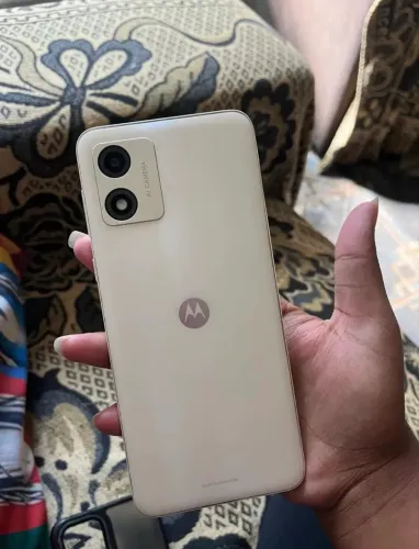 Moto E13 64GB com caixa e carregador - conservado
