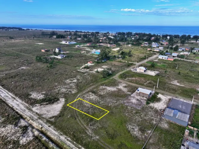 Terreno em Lagoinhas Frente Para o Norte