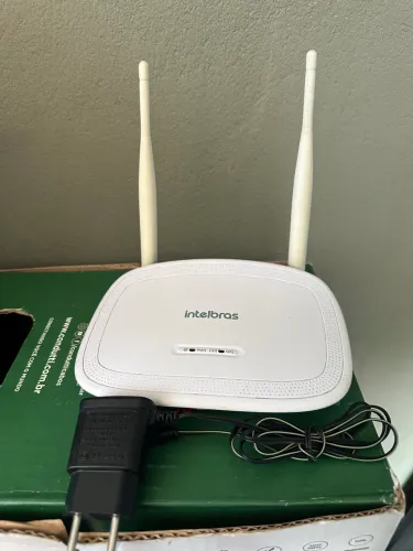 Roteador Intelbras IWR300n