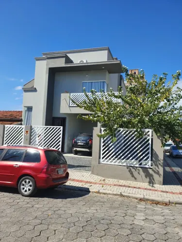 Casa 4 quartos mobiliada no Perequê Porto Belo - SC
