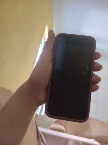 Vende-se iphone 7
