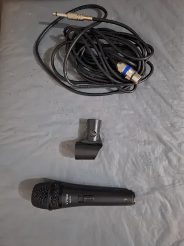 Microfone Tagima TM-538 Dinâmico Com Cabo e Suporte - Ótimo Estado
