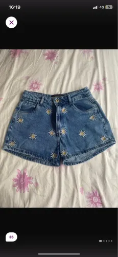 Short Jeans