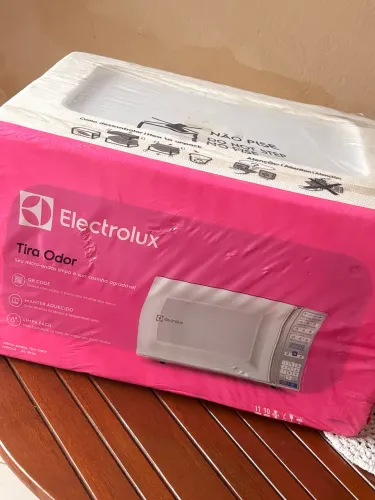 Microondas 34l eletrolux novo
