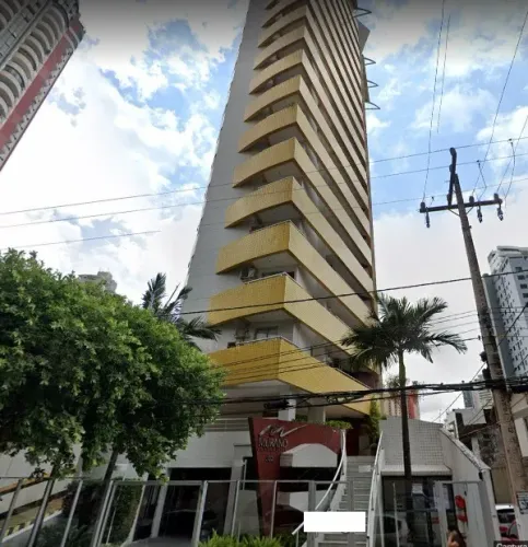 Ed Murano no Umarizal com 3Q sendo 1 suíte, com armários, sacada, super ventilado e 1 v.g