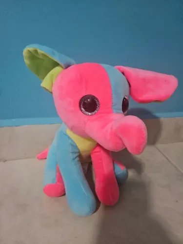 Pelúcia de elefante rosa lindooo