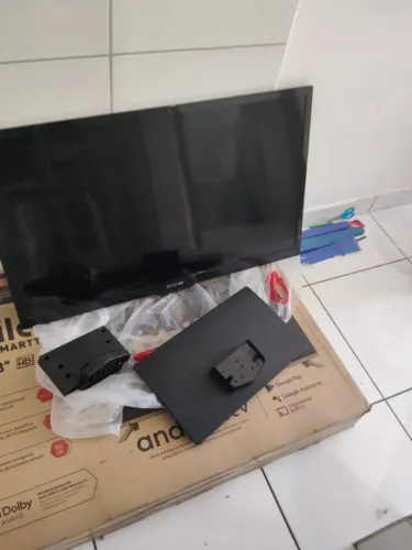 TV CCE com defeito
