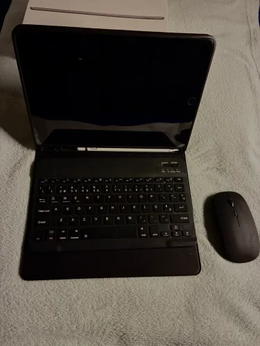 Ipad 9 64GB + Película + Case + Teclado + Mouse + Caneta