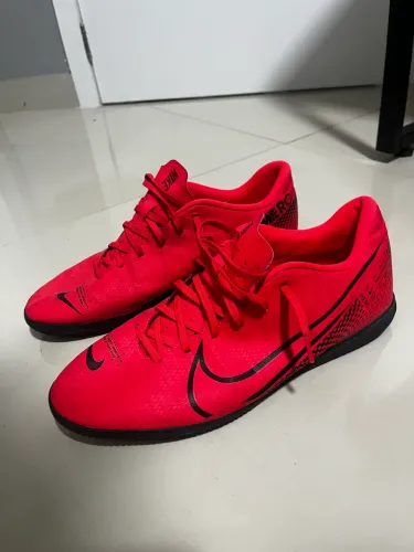Chuteira Futsal Nike Mercurial Vapor 13 Club IC