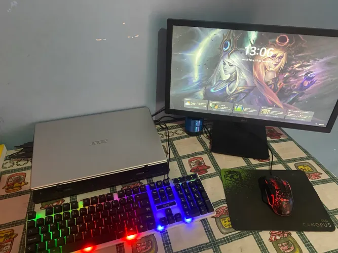 Notebook Acer + Monitor e kit Gamer