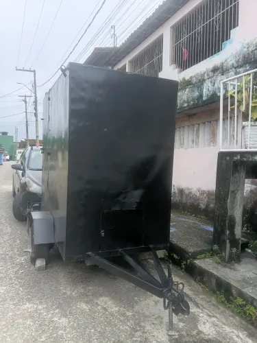 Trailer novo td bom preto