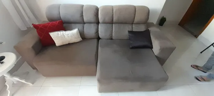 Sofá retrátil e reclinavel cinza