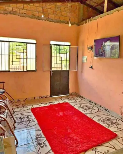 CASA À VENDA NO DISTRITO 