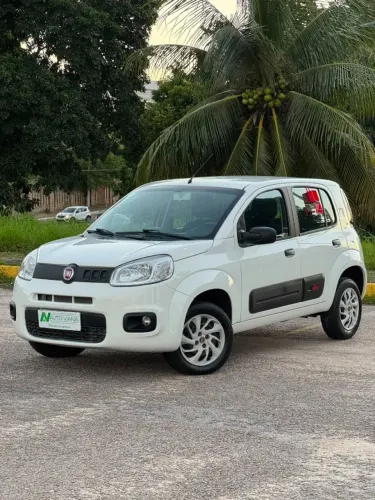 Fiat Uno Attractive 1.0 EVO Fire Flex 8V 5P 2016
