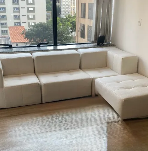 Sofá na Caixa Modular 3 Lugares em Boucle + Puff (lugar a mais/apoio de pé/centro)
