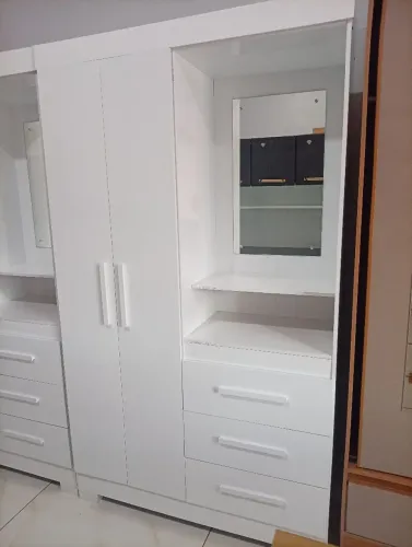 guarda roupa solteiro 4 portas