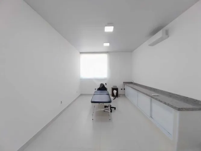 Sala : / Comercial / Loteamento Morrão Da Força