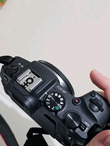 Camera EOS RP