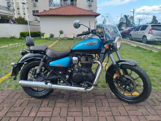 Royal Enfield Meteor 350 Supernova (Modelo topo de linha)