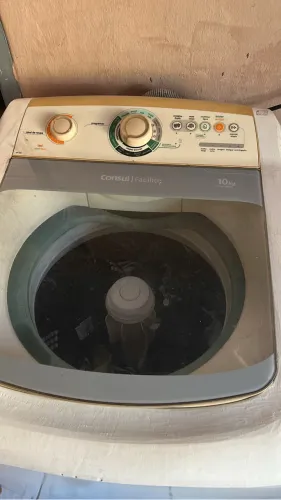 Máquina de lavar usada