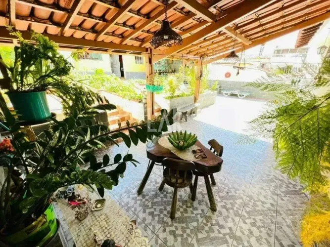 Casa à venda, 3 quartos, 1 suíte, 4 vagas, Planalto - Belo Horizonte/MG