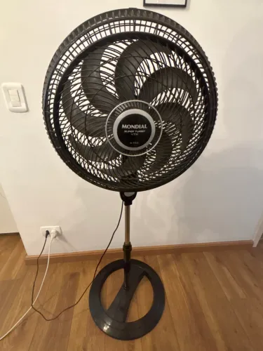 Ventilador de Coluna Mondial Turbo 8 pás VTX-40C-8P