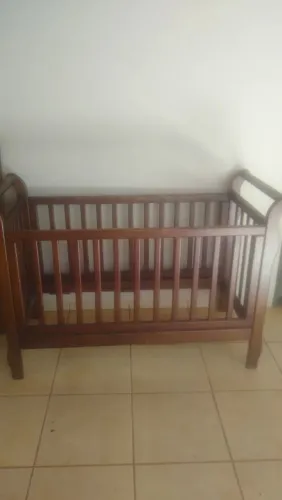 Berço madeira maciça