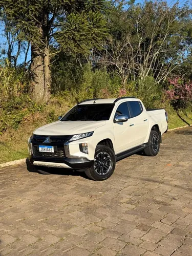 Mitsubishi L200 Triton Sport HPE 2.4 CD Diesel Aut. 2023