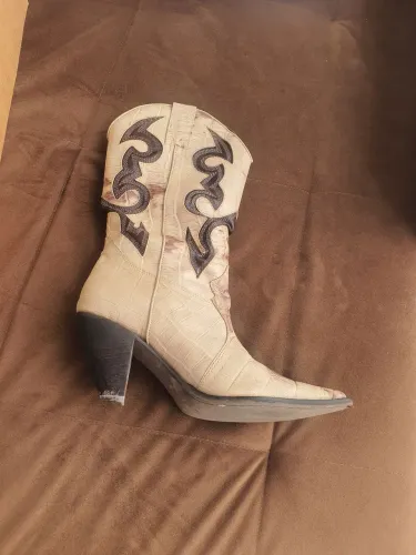 Bota feminina couro legítimo