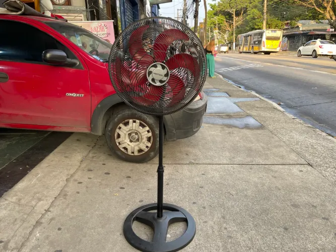 Ventilador de Coluna Ventisol Voc Turbo 6 50cm c detalhe