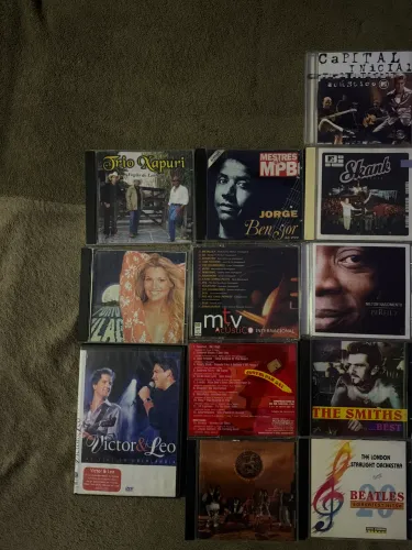 CD e DVDS de MÚSICAS e BANDAS FAMOSAS