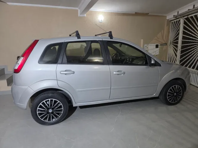 Ford Fiesta 1.0 8V Flex/class 1.0 8V Flex 5P 2009