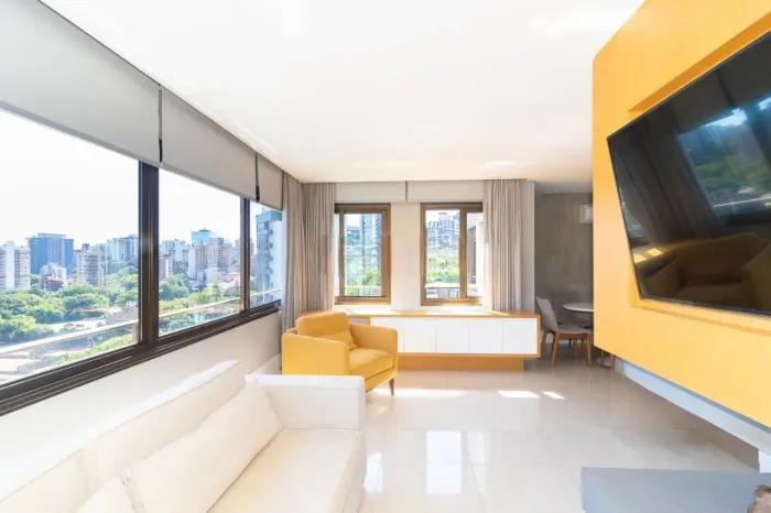 Apartamento para alugar no bairro Petrópolis com 100m² e 2 dormitórios/quartos.
