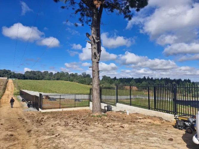 Terreno Colômbia Zacarias próximo ao Contorno São José dos Pinhais 