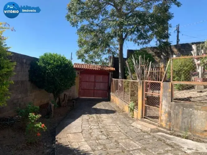 Casa á venda próximo ao Centro de São Roque !