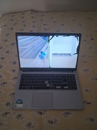 Asus Vivobook Ryzen 5 4600h(video integrado) 240gb ssd 8gb ram ddr4 tela danificada