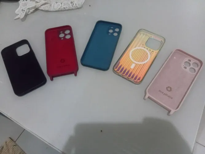 Vendo 5 capas de celular 13 pro max