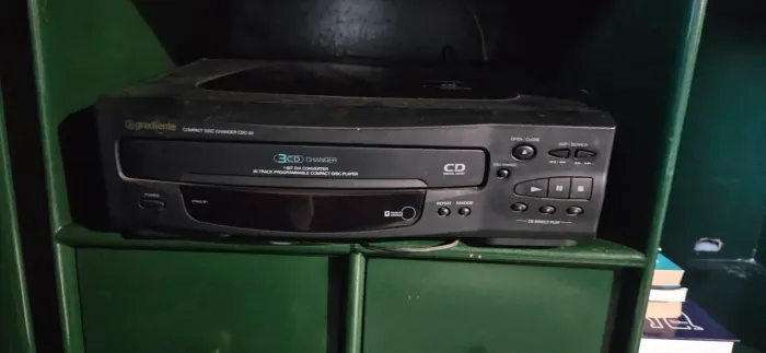 CD Player Gradiente CDC-33 - Changer para 3 CDs - Vintage