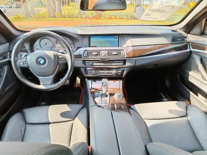 BMW 550IA 4.4 32V 407cv Bi-turbo 2011