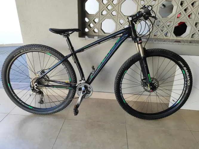 Bike semi profissional. 