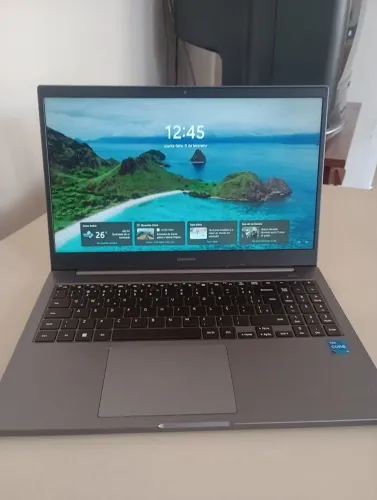 Notebook Samsung book NP550XDA